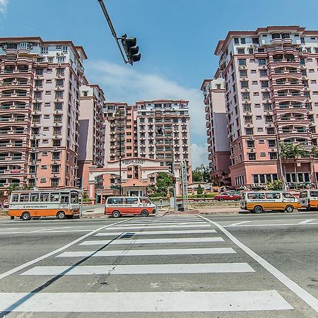 Mts @ Marina Court Resort Condo コタキナバル エクステリア 写真